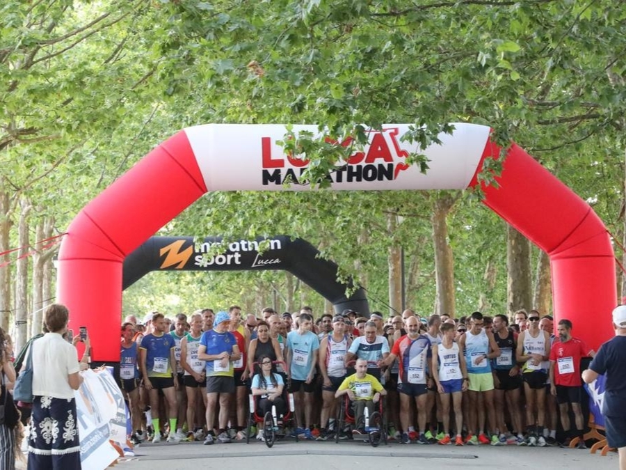 Venerdì la sfida intorno alle Mura di Lucca