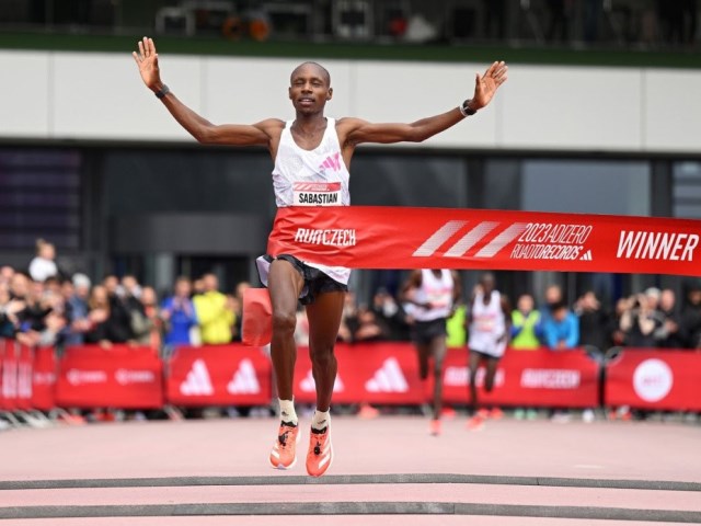 Adizero: RunCzech organizza uno spettacolo che vale un altro record mondiale