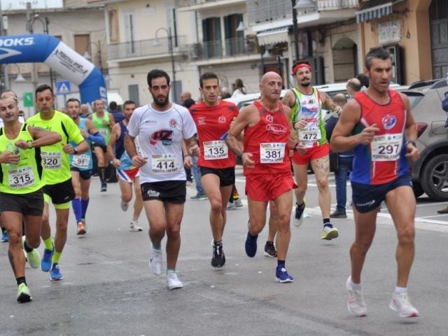 Corsa su strada: VIII Albanova Running