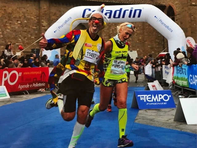 Antonangelo “Neno” Bragalini, il clown della Trento Half Marathon: “Corsa e volontariato insegnano a piangere di gioia”
