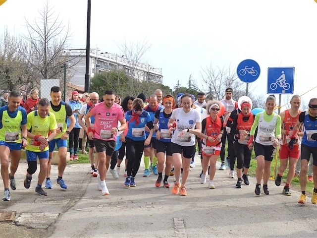 Ad Ascoli Piceno grande successo per le iniziative non competitive Ascoli Corre in Rosso e Cammina Menni