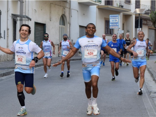 Bacoli in Corsa 11 Km. Le vittorie per Panico e Ottobre