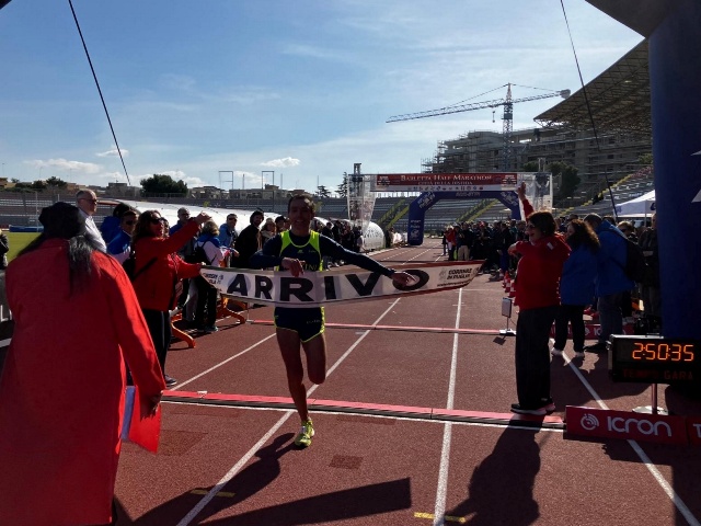 Barletta Marathon, la prima è di Di Cecco