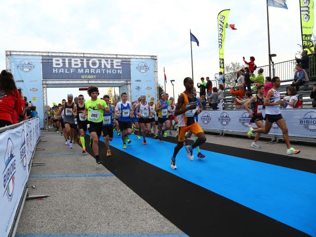 La 7^ Bibione Half Marathon torna il 6-7 maggio, iscrizioni aperte