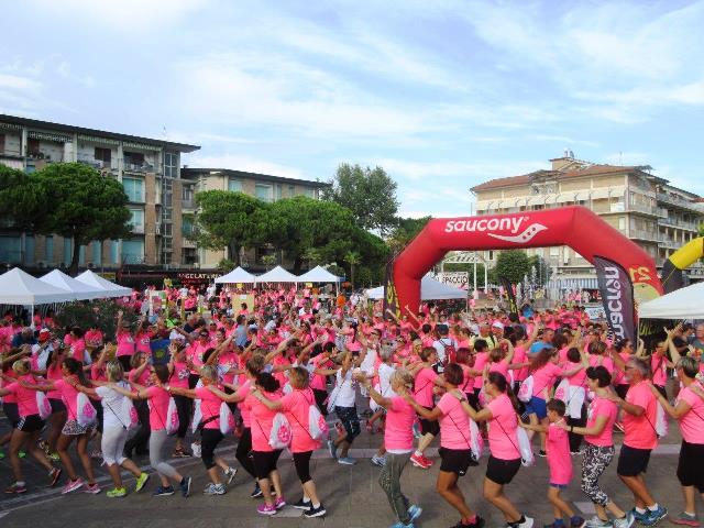 Bibione in rosa, festa nel segno della solidarietà