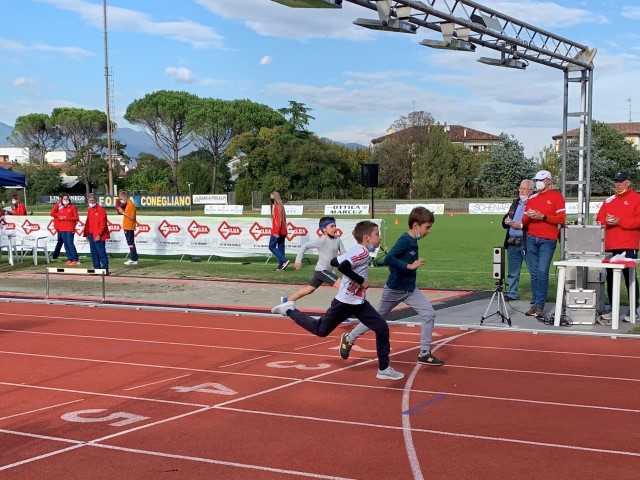 In 150 alle Miniolimpiadi per un pomeriggio di sport da campioni a Conegliano (TV)