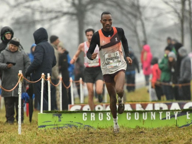 I top runner del 69° Campaccio Cross Country che parla africano
