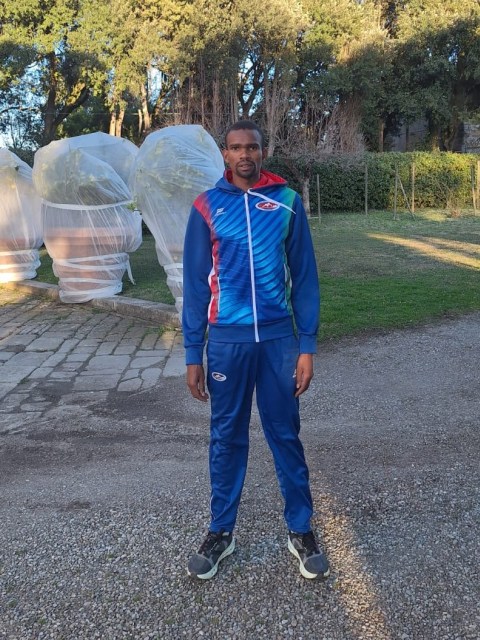 Celestin Ndikumana brilla con l'Atletica Vomano: vittoria di prestigio al Cross Internazionale della Vallagarina
