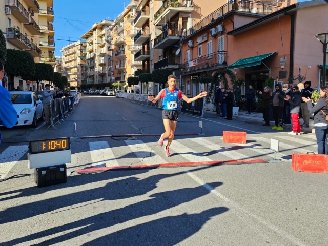 Co.Ro. Half Marathon, la Epis incorona Idam