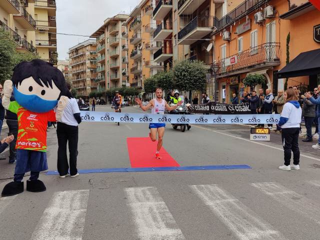 Cadono i primati alla Co.Ro. Half Marathon