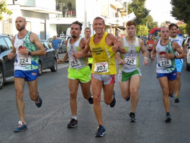 “Corri Teverola”: vince El Eblj, Maniaci è la prima donna  