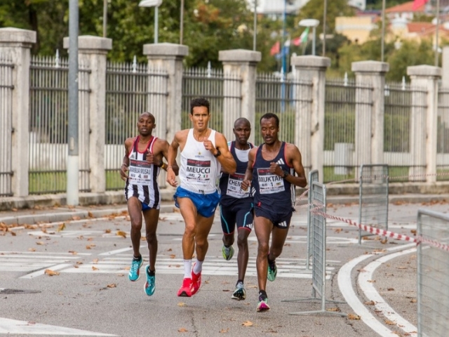4mila al via, la 9^ Corsa dei Castelli illumina Trieste