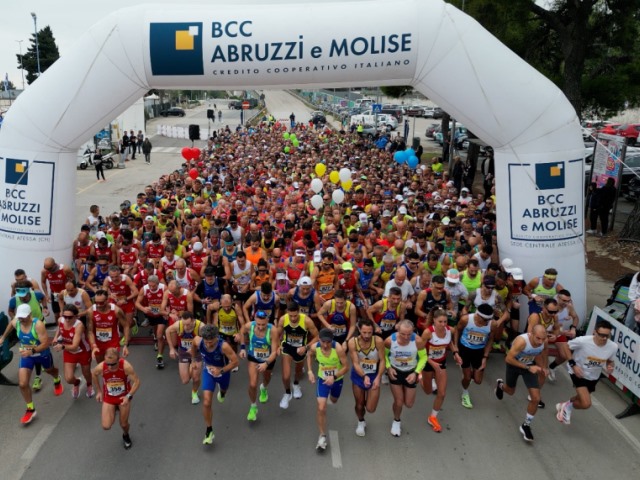 Un “mare” di partecipanti e di emozioni alla seconda edizione della Costa dei Trabocchi-BCC Half Marathon