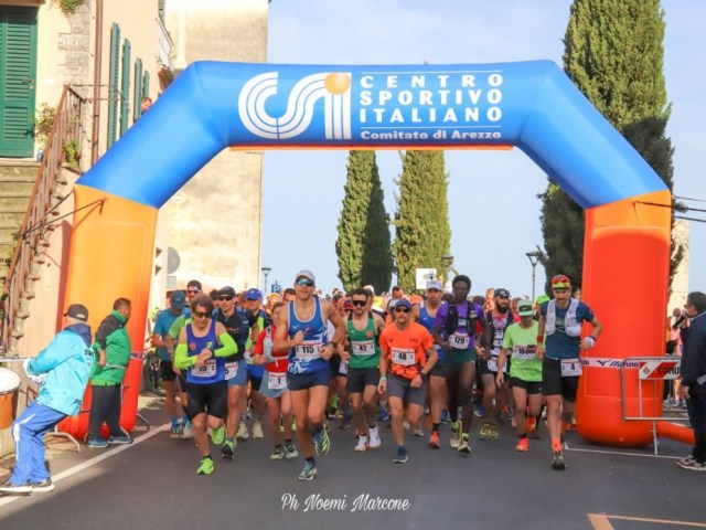 A Gabriele Grassi e Lorena Piastra la 3^ Crete Senesi Ultramarathon