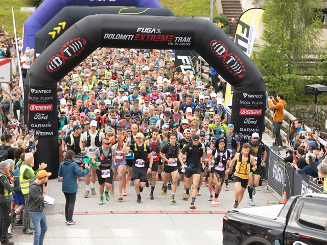 KAILAS FUGA Dolomiti Extreme Trail: oltre 3 mila concorrenti, provenienti da 69 nazioni, a correre in Val di Zoldo.