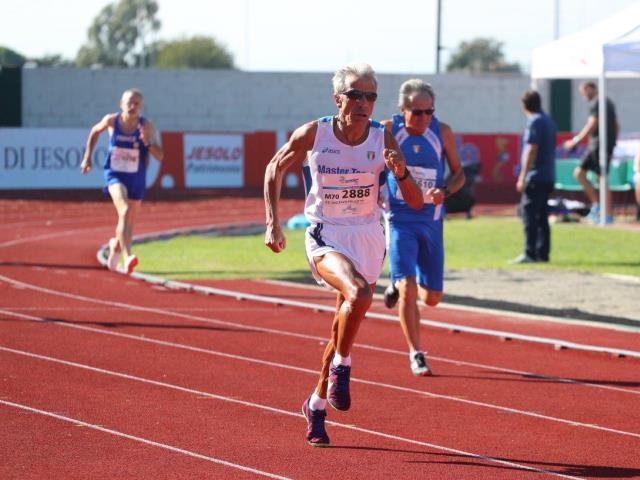Europei master: 4 per 400, Italia al top nel giro di pista