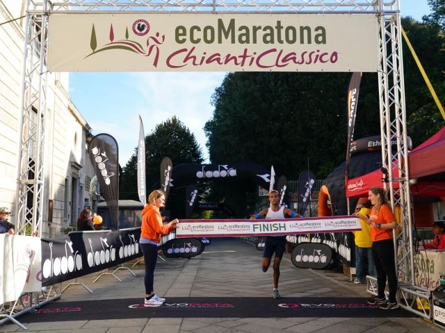 I percorsi della 18^ EcoMaratona del Chianti Classico,  un viaggio tra le dolci colline toscane