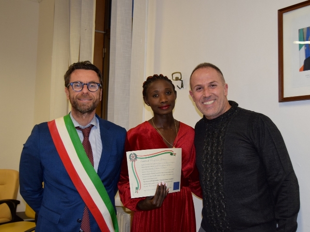 Dallo sport alla cittadinanza: Elvanie Nimbona giura fedeltà alla Repubblica