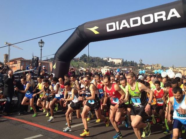 Half Marathon Firenze, ufficializzato il percorso 2026. La novità è il passaggio intorno a Duomo e Battistero