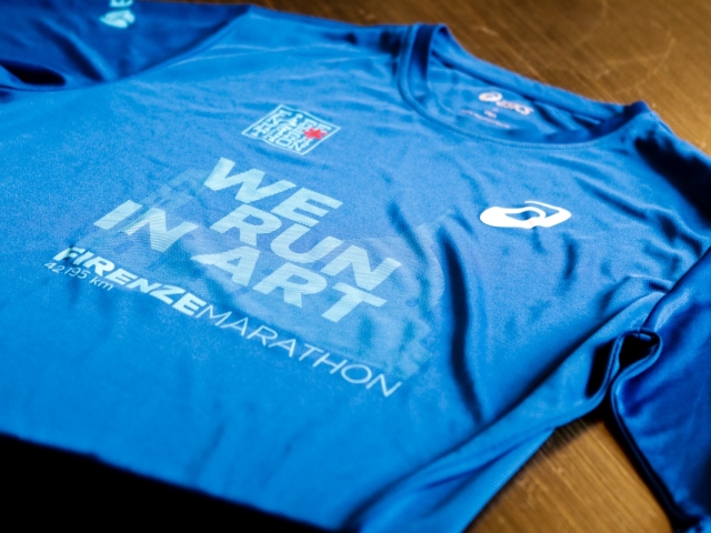 Firenze Marathon: presentati la medaglia 2019 e il capo tecnico ufficiale. Già 7.000 gli iscritti