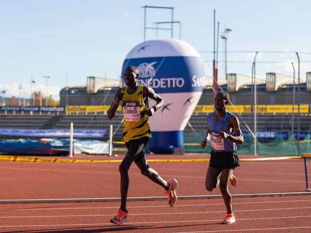 Il percorso della 39^ Firenze Marathon, la corsa che incanta, tra storia, arte e natura. Al via domenica 26 novembre