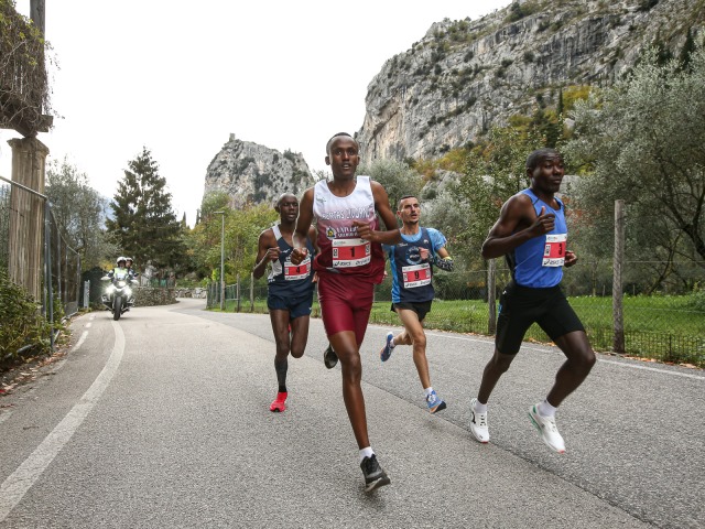 Alla 22ª Garda Trentino Half Marathon si profila una sfida africana Burundi-Kenya