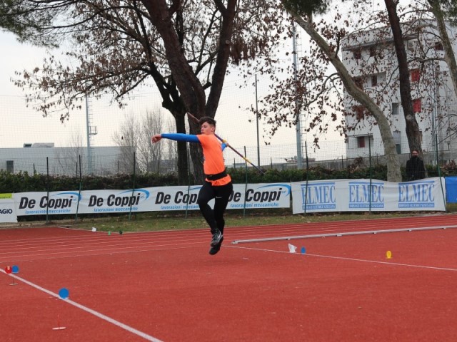 Oggi a Conegliano il giavellotto dello junior vicentino Marco Bernardi vola a 68.62 metri