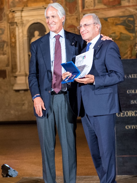 Piero Rosa Salva riceve da Giovanni Malagò la “Stella d’Oro al Merito Sportivo” del CONI