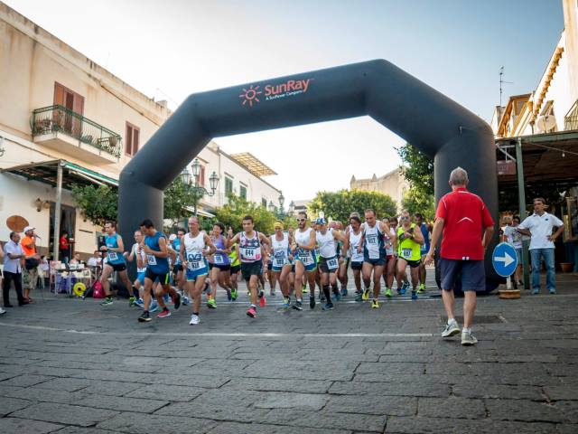 Fioccano le prime iscrizioni al 9° Giro Podistico a Tappe di Ustica Trofeo AMP