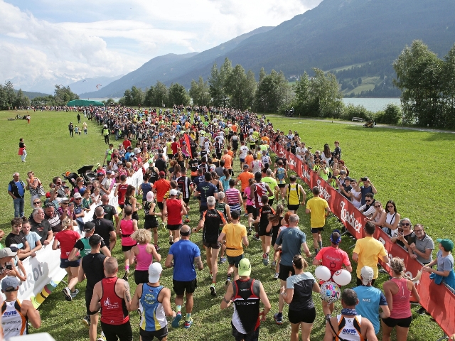 L’olimpionica Tereza Hrochova (CZE) fa doppietta al Giro Lago di Resia