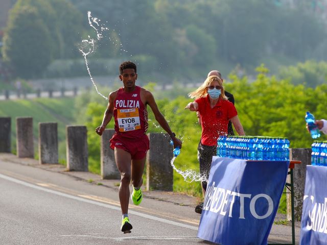 Verona torna a correre: Eyob Faniel e Angela Tanui vincono la 14^ Giulietta&Romeo Half Marathon