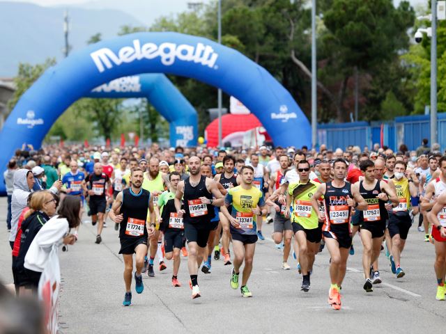 15^ Dermasphere Giulietta&Romeo Half Marathon, vincono Alfred Kipchirchir e Meseret Gola