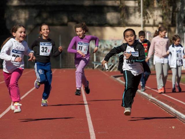Pronti, partenza, via! L’Atletica Falconara festeggia lo sport con l’inaugurazione della pista di atletica Roccheggiani e l’avviamento dei corsi