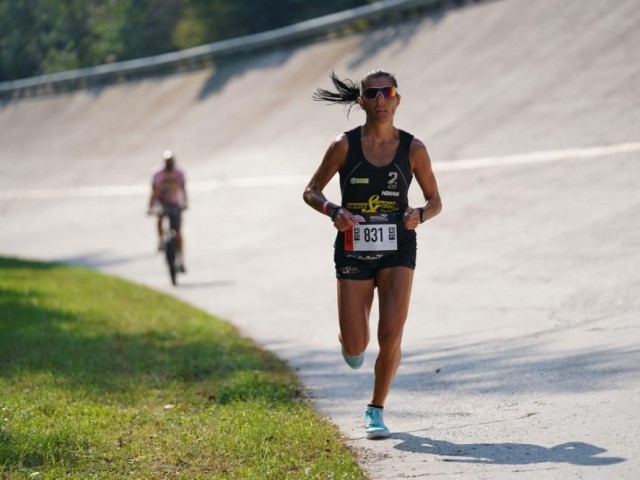 30eLode per Ivana Iozzia del Racing Team Affari&Sport:  “Mangio, corro, dormo. Ho tutto, la corsa aumenta l’autostima, però niente New York Marathon”