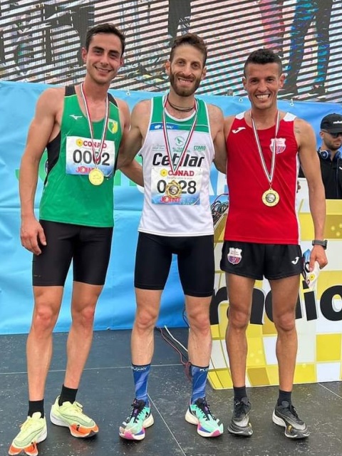 Lollo vince a Cagliari, Ottimo guerra in Germania