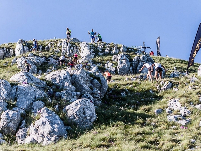 Domenica il Vertical di Celano, pendenze da brividi