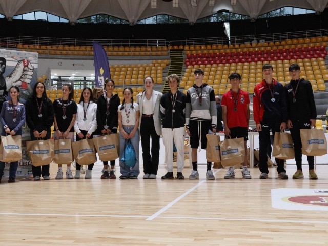 Grande festa al Palazzetto dello Sport di Roma per la premiazione del Mille di Miguel