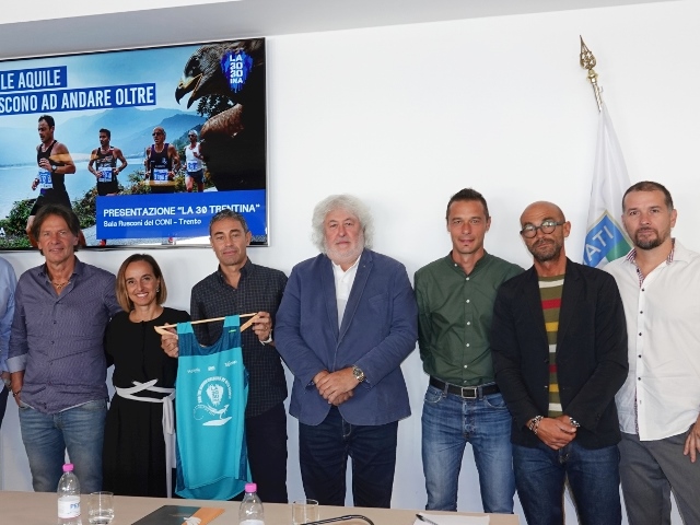 Domenica prossima l'undicesima «La 30 Trentina» presentata questa mattina alla Sala Rusconi