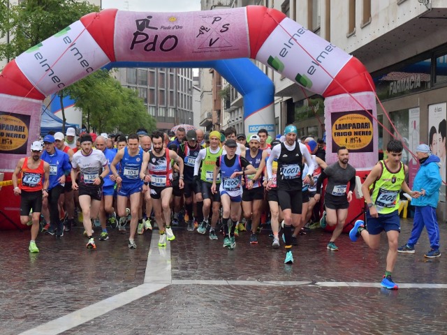 Pisani sotto l’acqua trionfa alla Life Run Ten