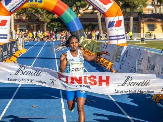 Cadono i primati alla Benetti Livorno Half Marathon