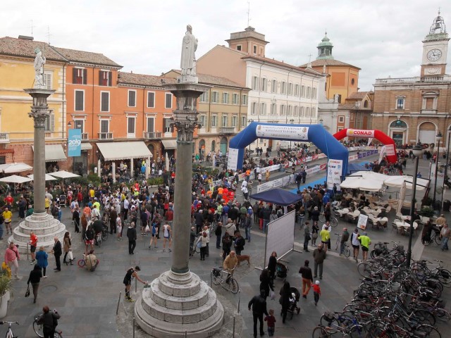 Trenta giri del Mondo insieme a Ravenna Runners Club