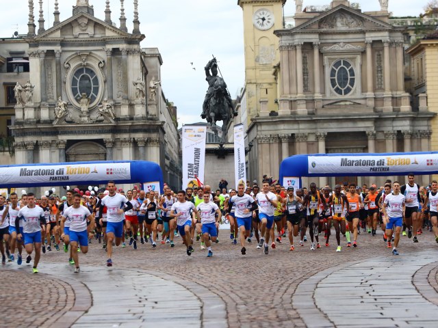 T-FAST 42k - La maratona della città di Torino: domenica 24 novembre 2019 si torna a correre nel capoluogo piemontese con la regina di tutte le corse!