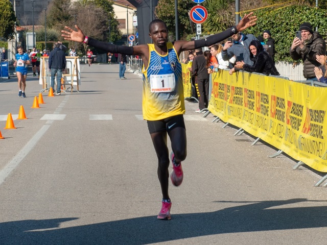 Sfida kenyana sui 21,097 km di Brugnera
