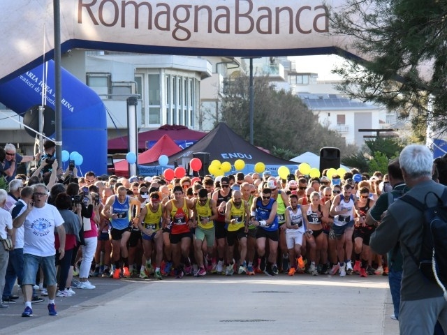 Maratonina dei Laghi a Bellaria Igea Marina, con record di classificati, vincono come da pronostico Andrea Soffientini e Marika Accorsi