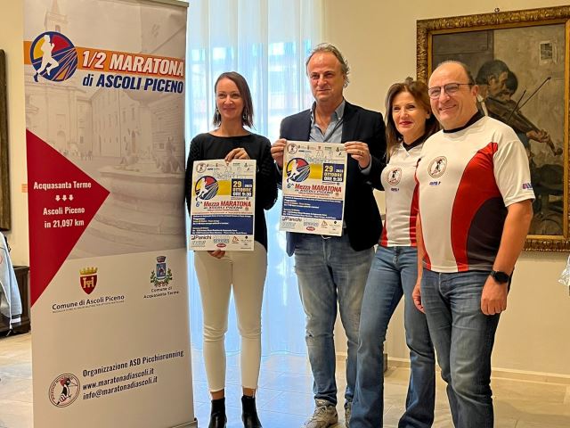 Marche, Italia ed estero: in 450 alla sesta edizione della Mezza Maratona di Ascoli Piceno