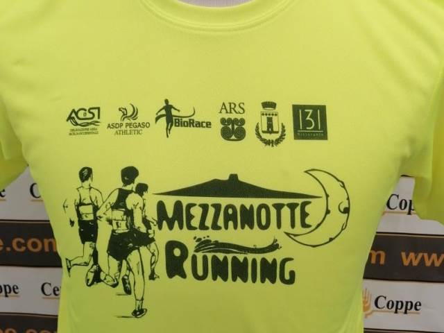 Al via la sesta edizione della “Mezzanotte Running” di corsa sotto le stelle sul lungomare di Isola delle Femmine