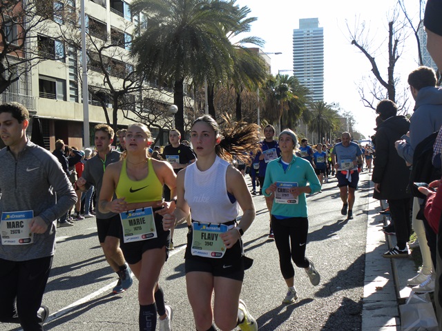 In 28mila per l'edizione 2024 della Mitja Marató de Barcelona. 