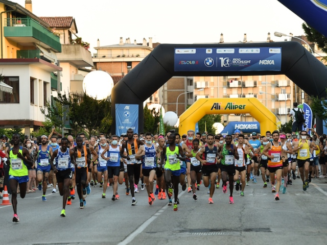 La BMW Jesolo Moonlight Half Marathon &10K è vicinissima al sold out 