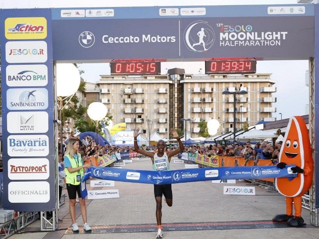 Dominio africano alla 13^ BMW Ceccato Motors Jesolo Moonlight Half Marathon con Oliver Irabaruta e Morine Michira