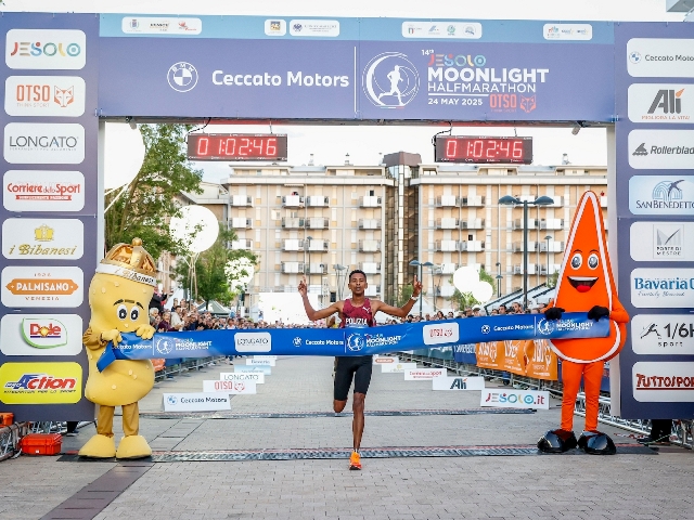 L’azzurro Eyob Faniel e la keniana Ruth Gitonga vincono la mezza maratona ‘al chiaro di luna’ di Jesolo. Una festa per oltre 7.000 runners
